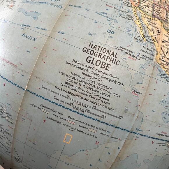 Vintage Globe 12" National Geographic Illuminated 1976 *damaged* - Picture 10 of 15